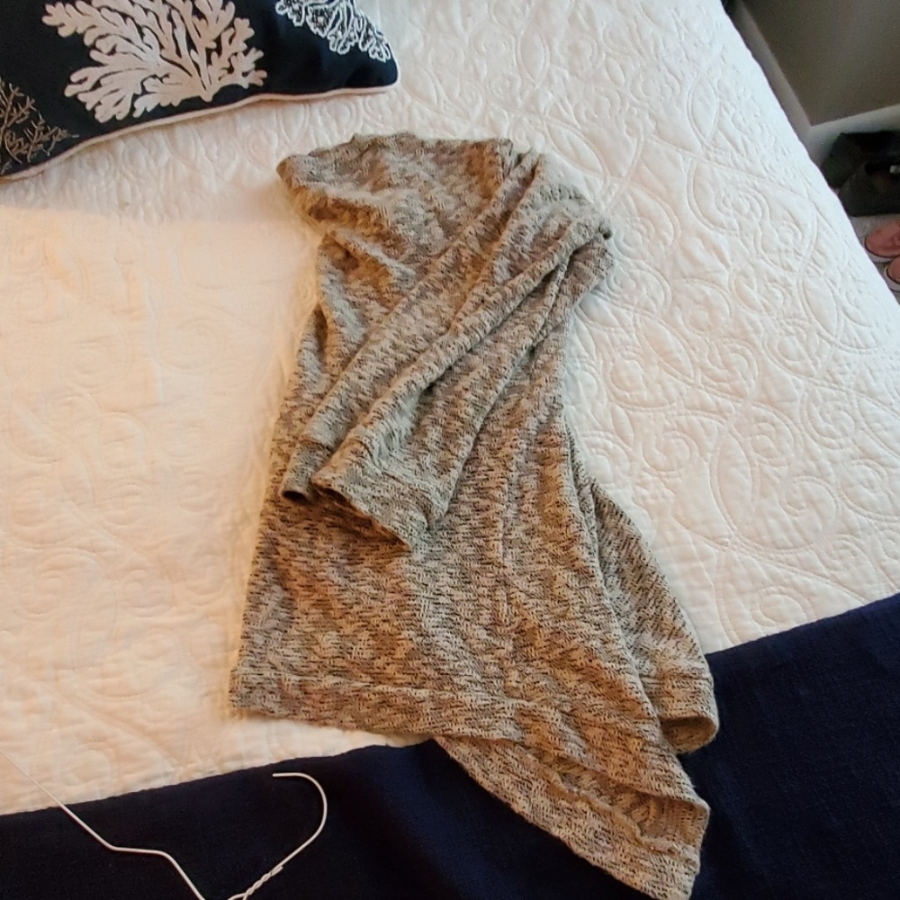 Spring Cardigain - Picture 3 of 3